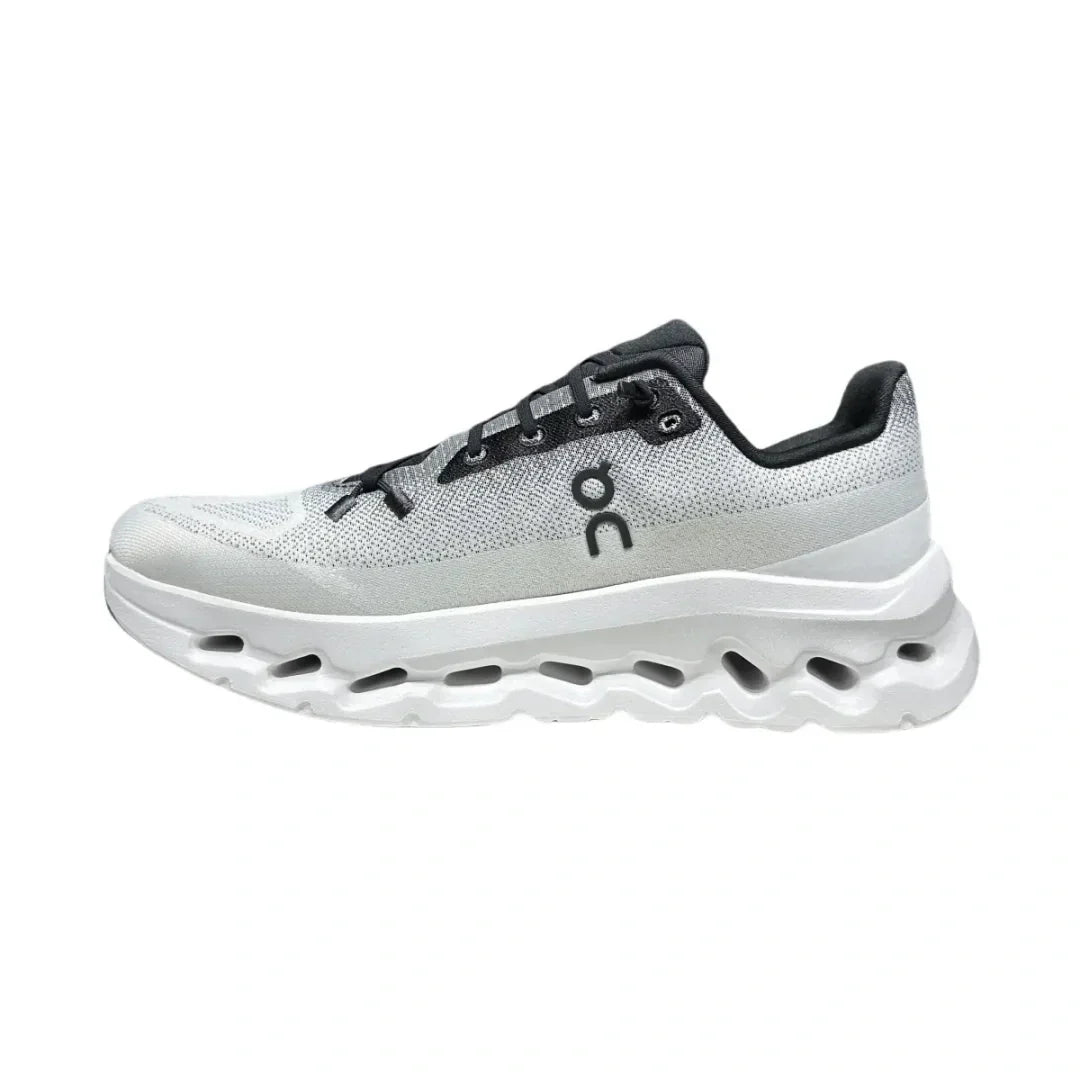 Cloudtilt Black/Ivory